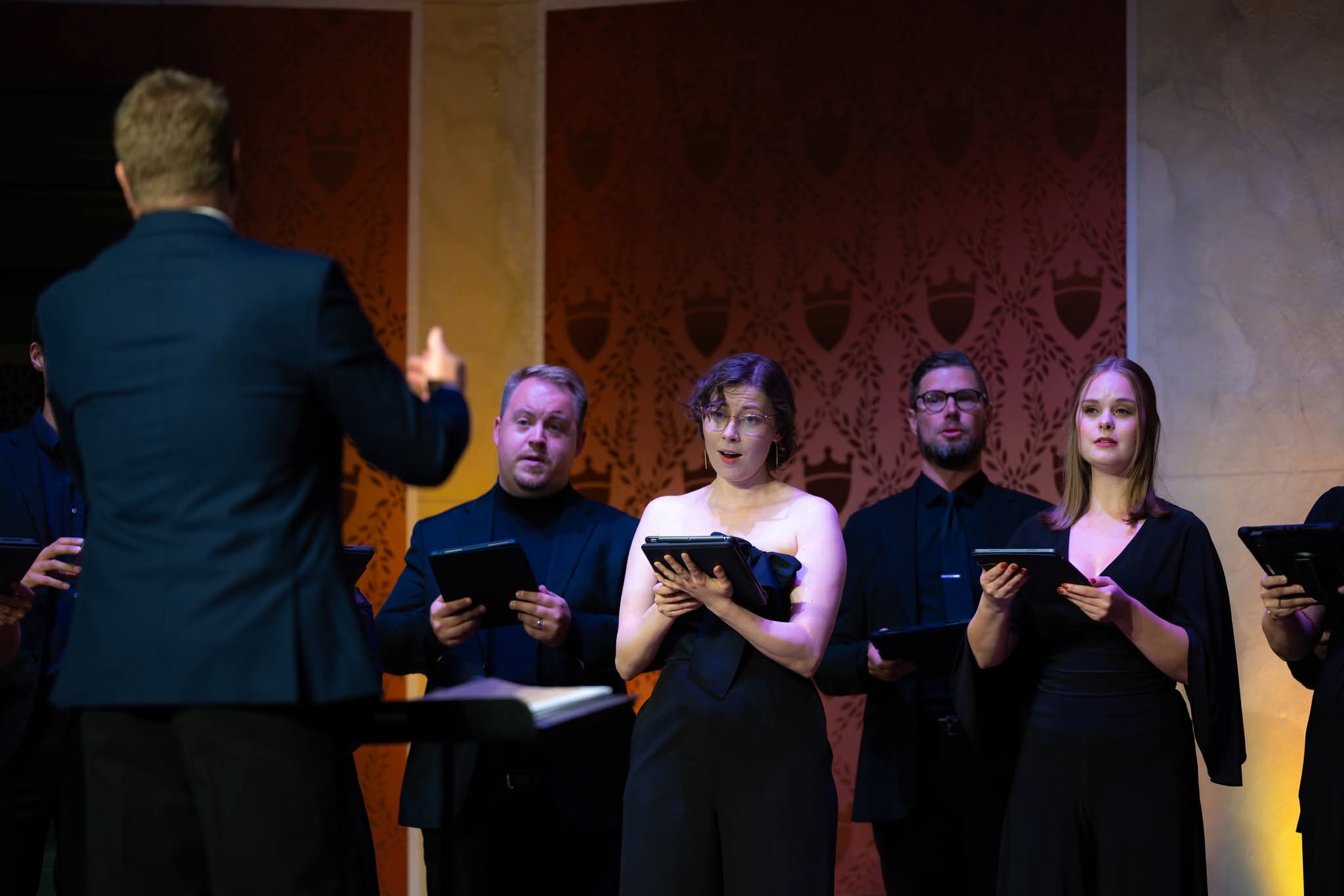 810 0716.nef vae 1 table of contents: chapters of a new era in memorial hall